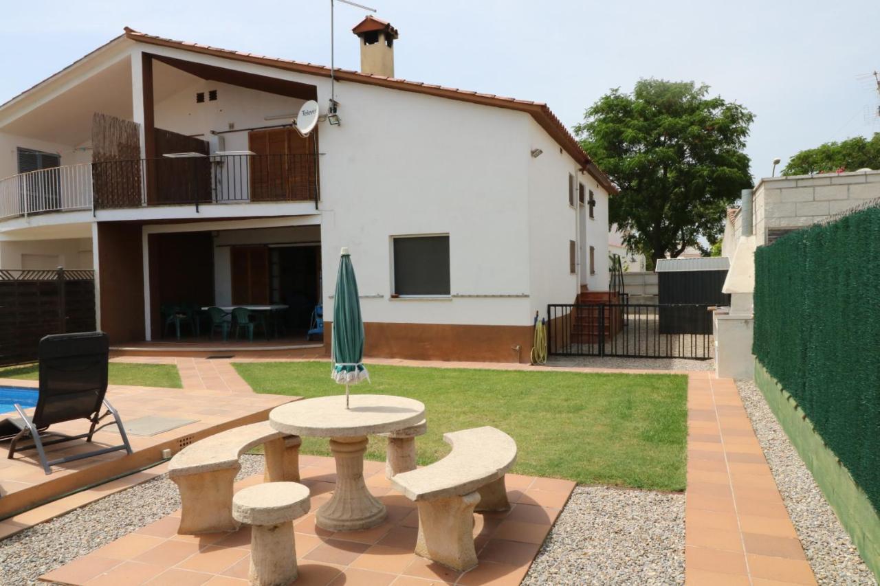 Peni 168A - Belle Maison Avec Piscine Empuriabrava Exterior photo